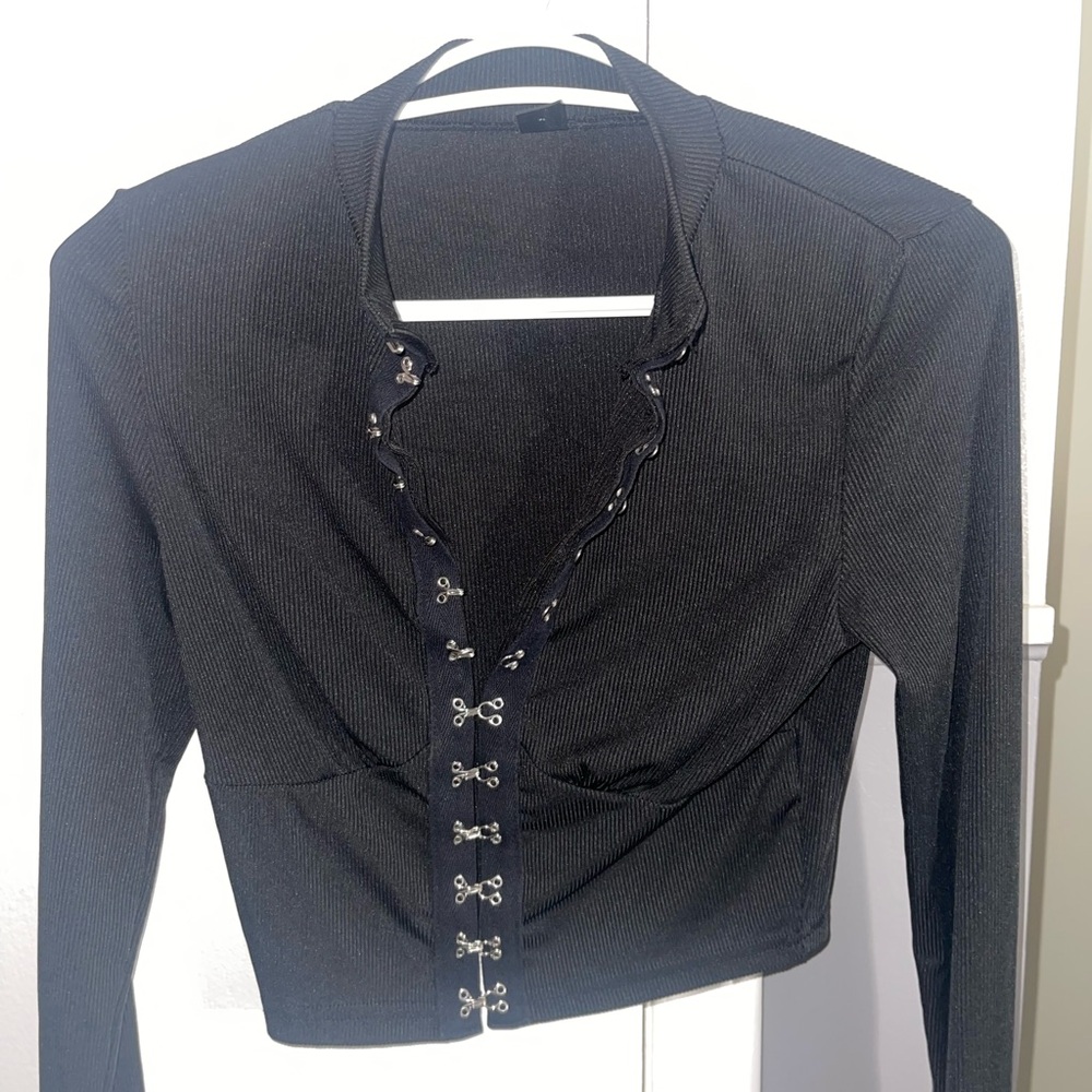 SHEIN Metal clasp top never worn SIZE: S